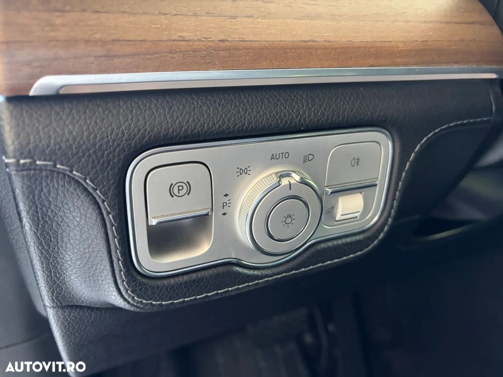 Mercedes-Benz GLE 350 4MATIC - 32