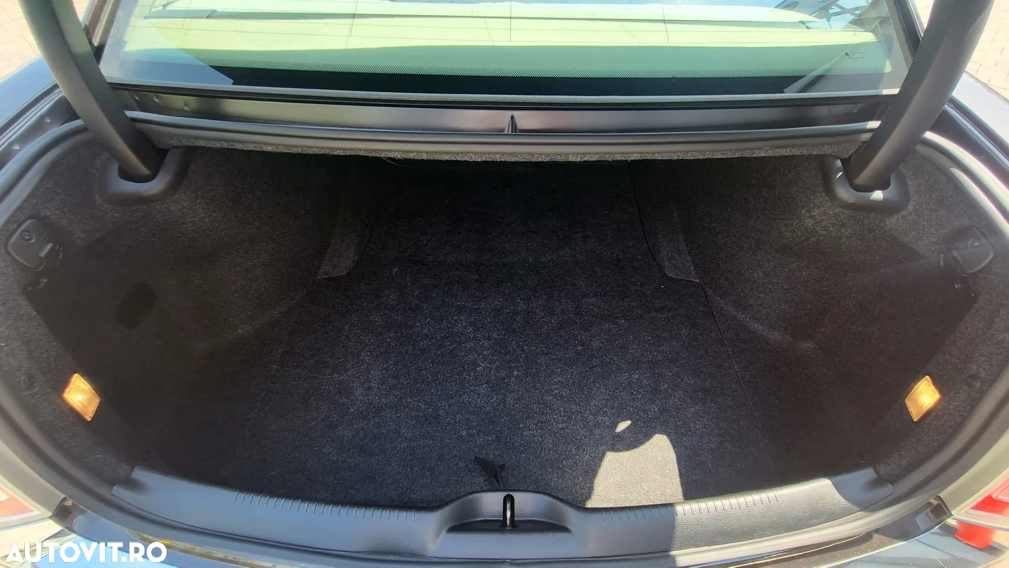 Lancia Thema 3.0 V6 CRD 24V Automatik Executive - 13