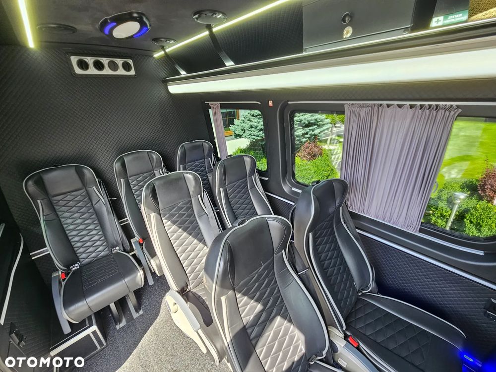 Mercedes-Benz Sprinter - 19
