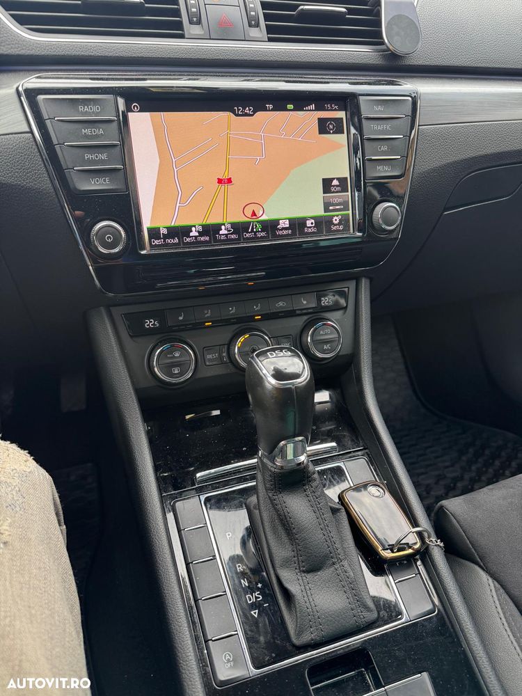 Skoda Superb 2.0 TDI DSG Active - 8