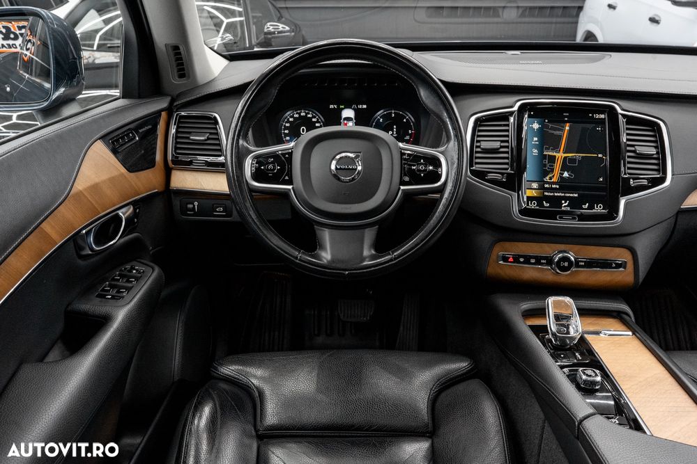 Volvo XC 90 B5 MHEV AWD 7 locuri Momentum Pro - 11