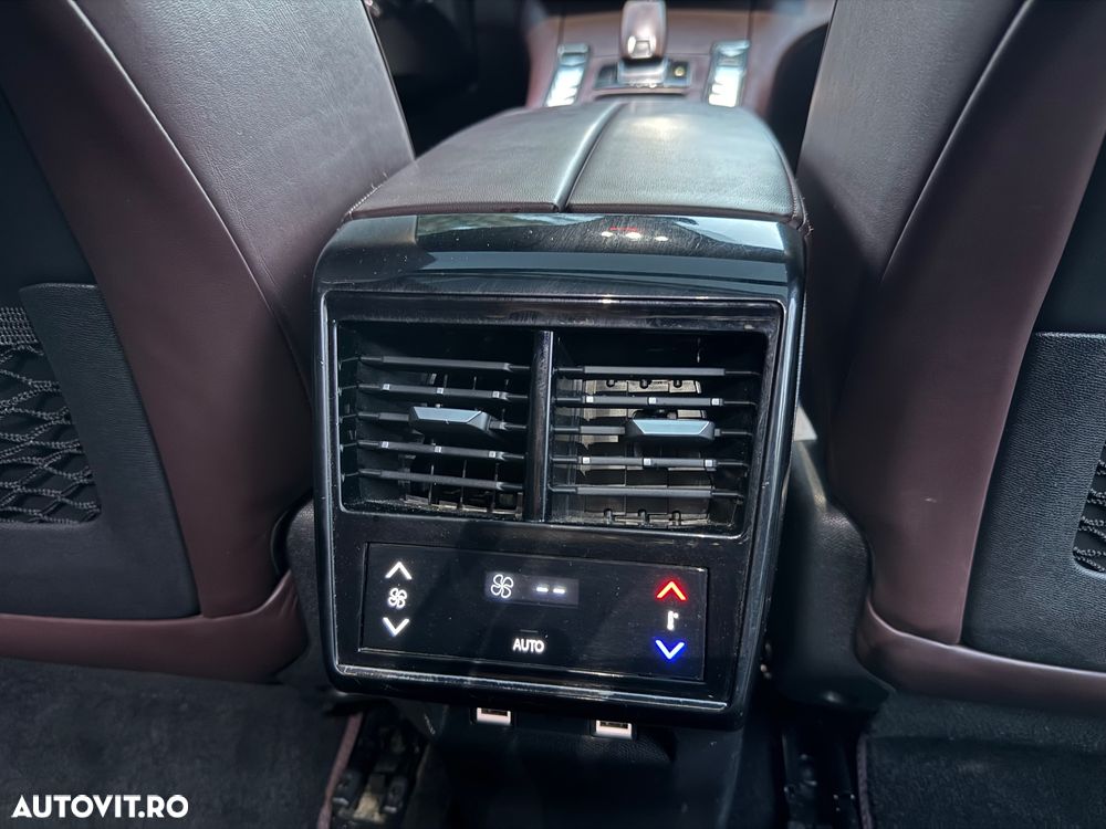 DS Automobiles DS 7 Crossback - 33