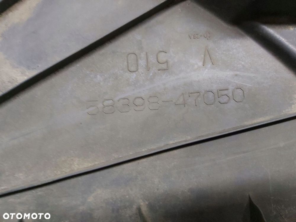 Toyota Prius IV 1,8 xw50 osłona płyta podłogi tył podwozia 58398-47050 - 3