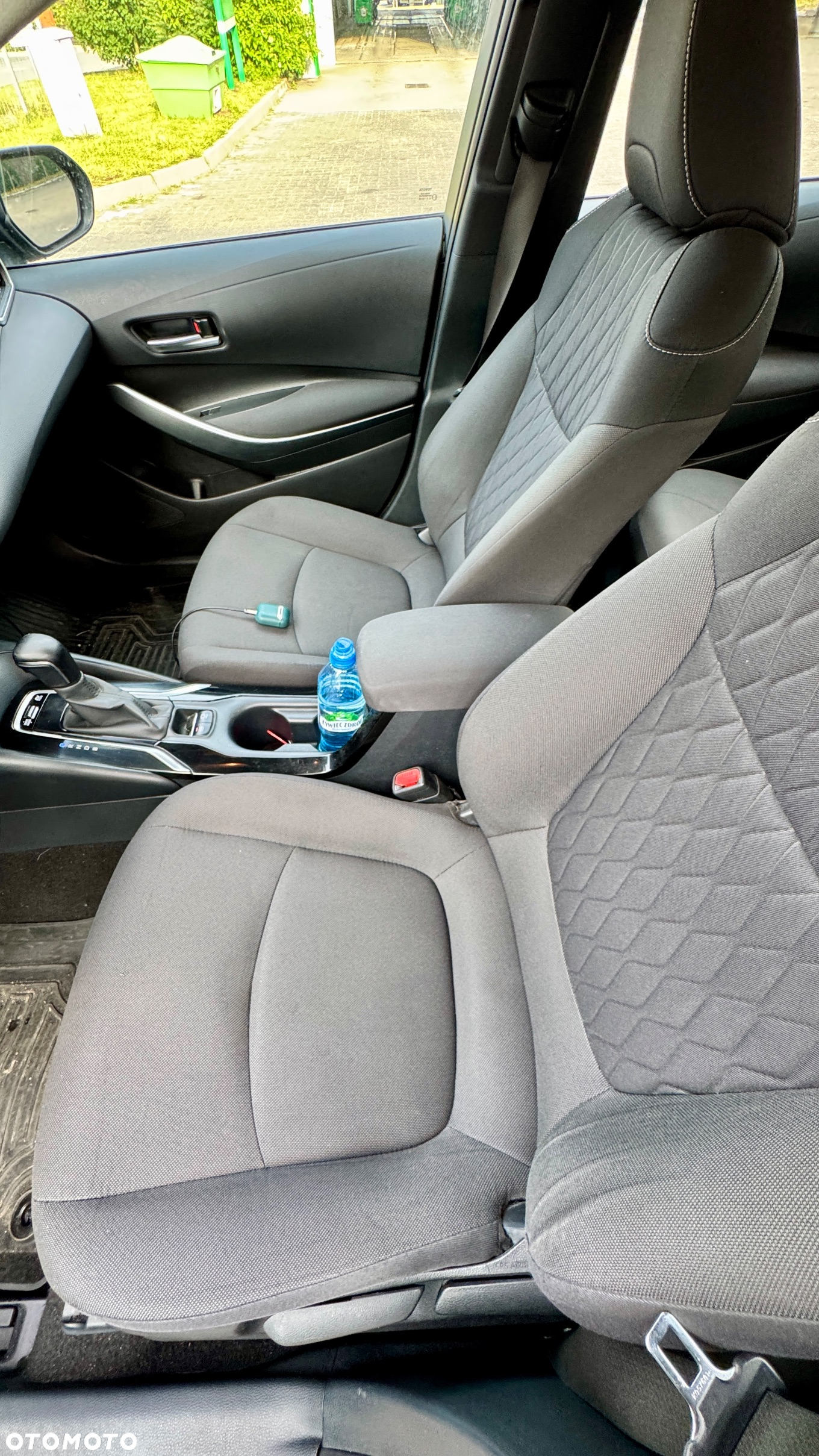 Toyota Corolla 1.8 Hybrid Active - 14