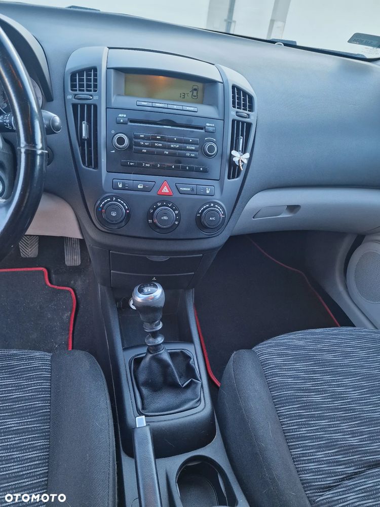 Kia Ceed 1.4 CVVT LX Basis - 8