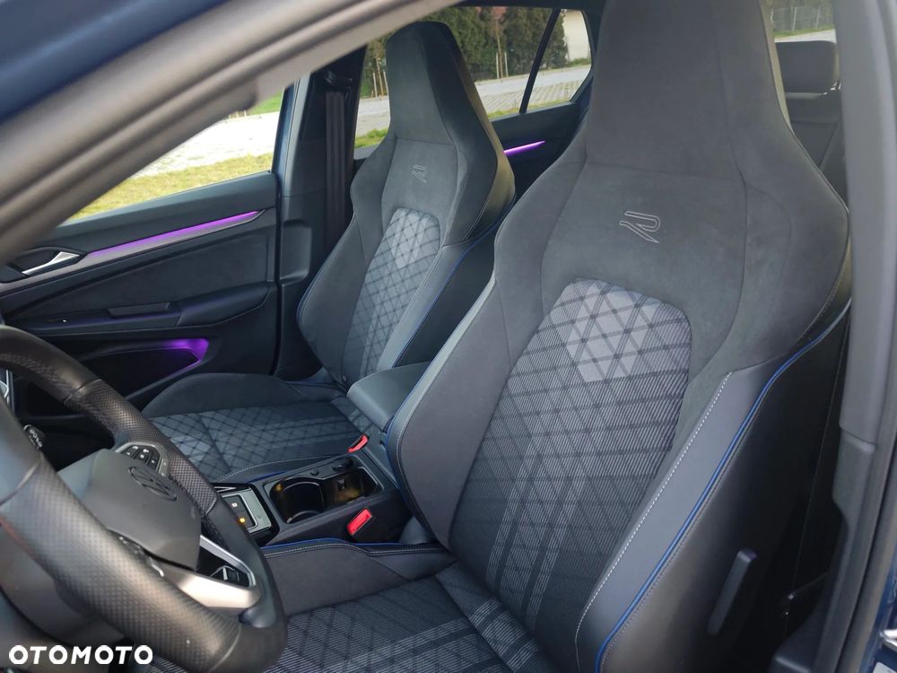 Volkswagen Golf 1.5 TSI R-Line - 3