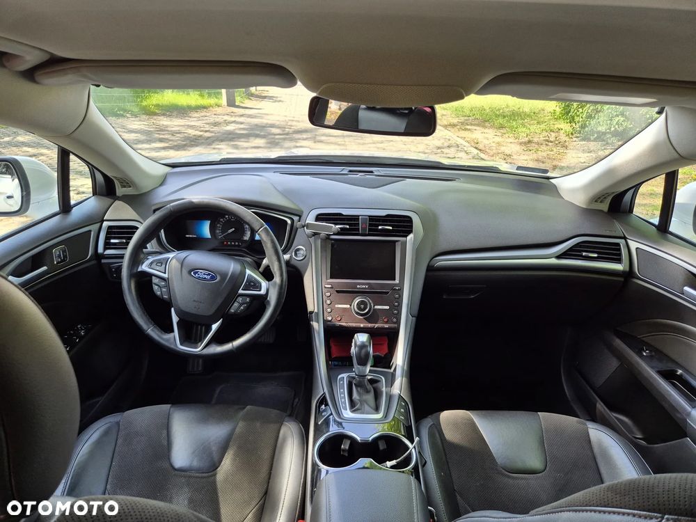 Ford Mondeo 2.0 Hybrid Titanium - 6