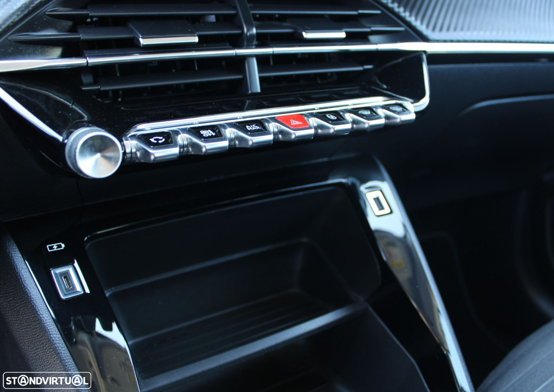 Peugeot e-208 50 kWh Active Pack - 8