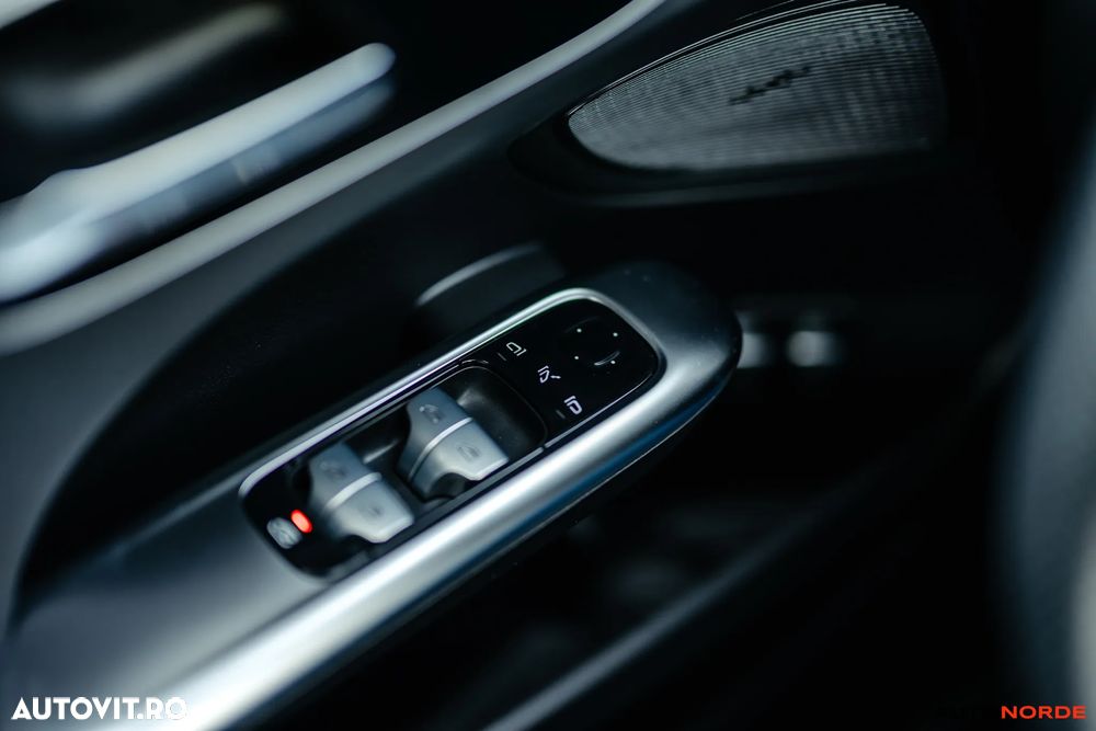 Mercedes-Benz C 300 e 9G-TRONIC AMG Line - 30