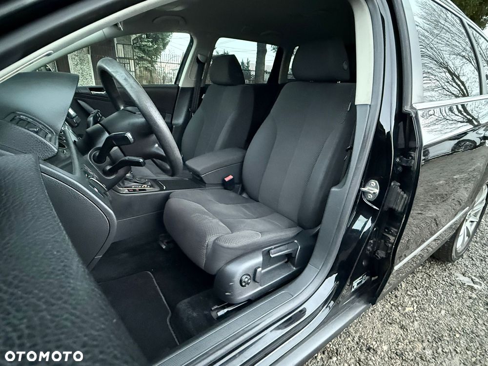 Volkswagen Passat 2.0 TDI DPF DSG Comfortline - 15