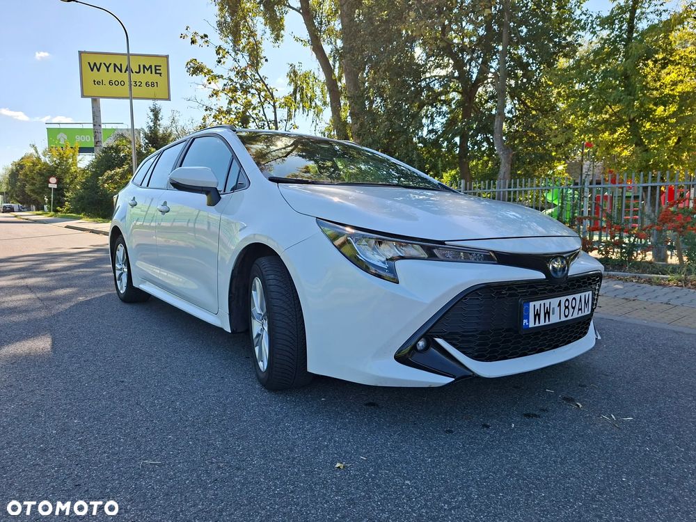 Toyota Corolla ver-1-8-hybrid-active - 3