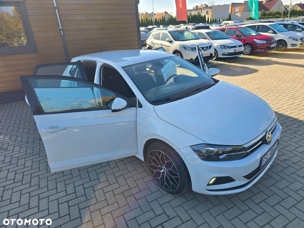 Volkswagen Polo - 35