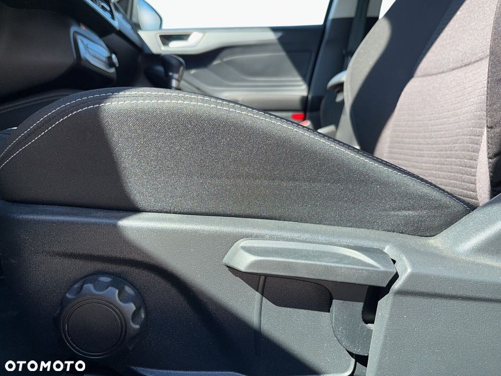 Ford Focus - 11