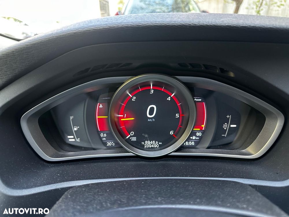 Volvo V40 D2 Summum - 6