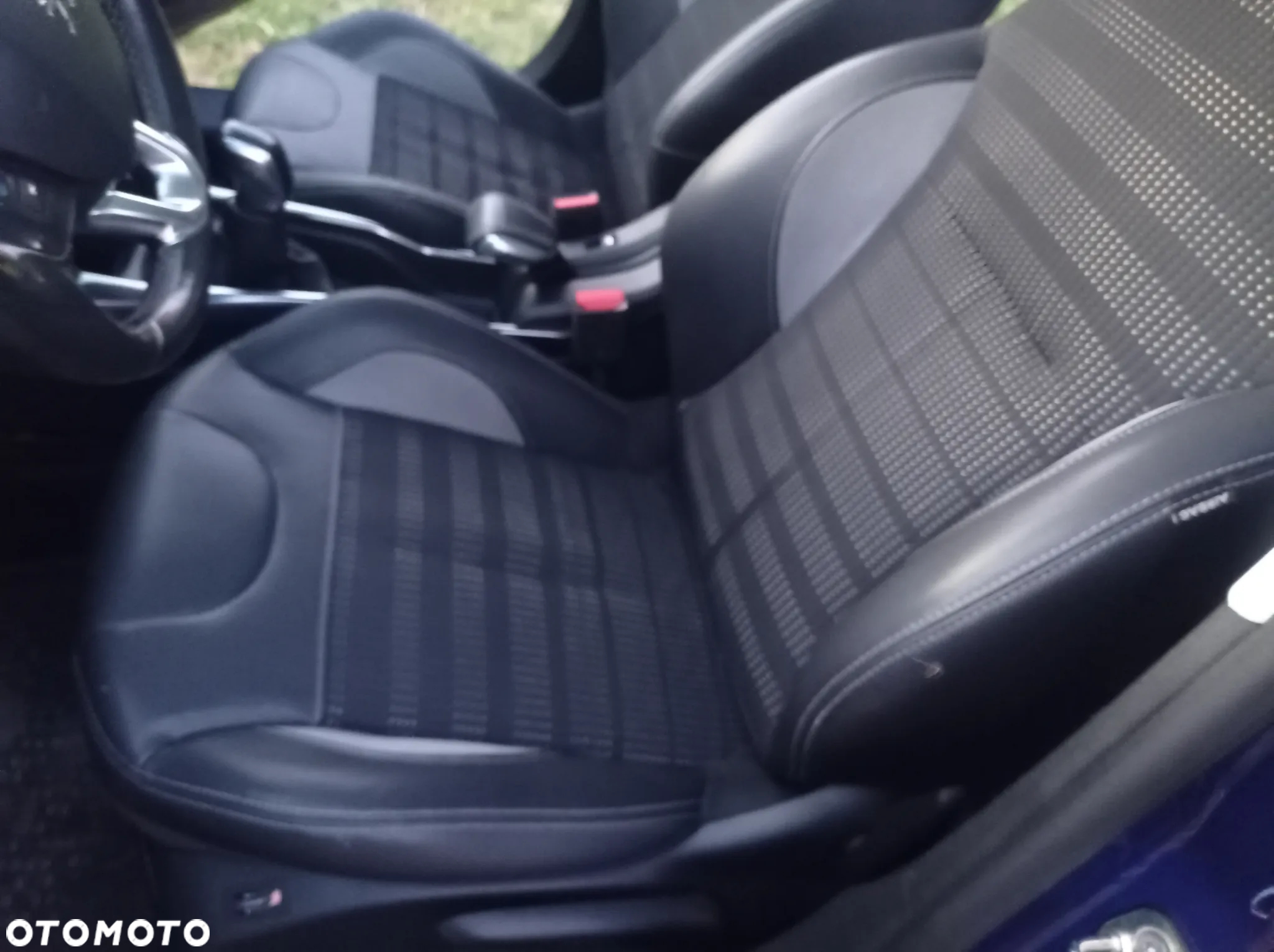 Peugeot 2008 - 14