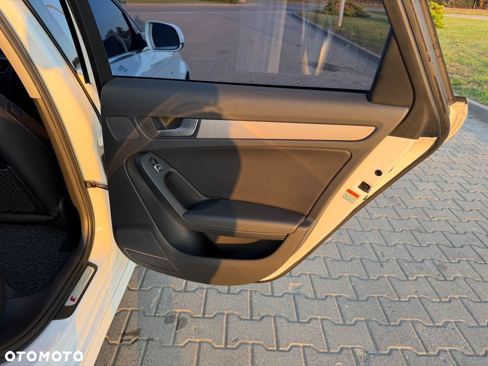 Audi A4 Limousine 2.0 TDI clean diesel Quattro S tronic - 22