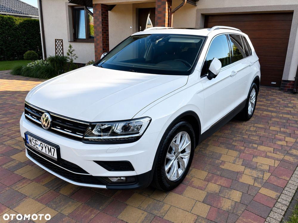 Volkswagen Tiguan - 1