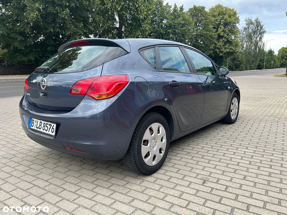 Opel Astra 1.6 Active - 4