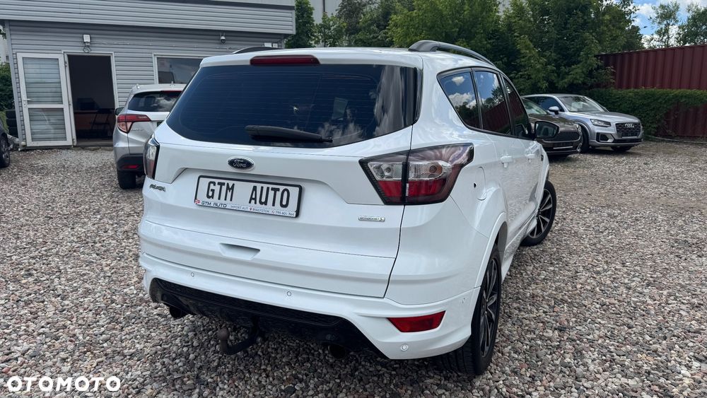 Ford Kuga 1.5 EcoBoost 2x4 ST-Line - 14