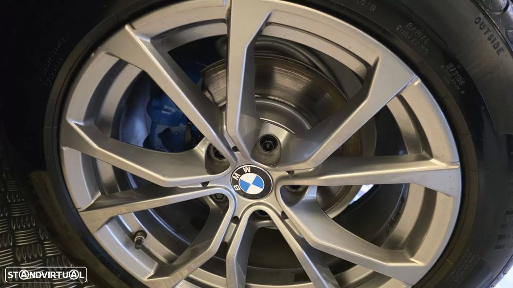 BMW 318 d Line Sport Auto - 35