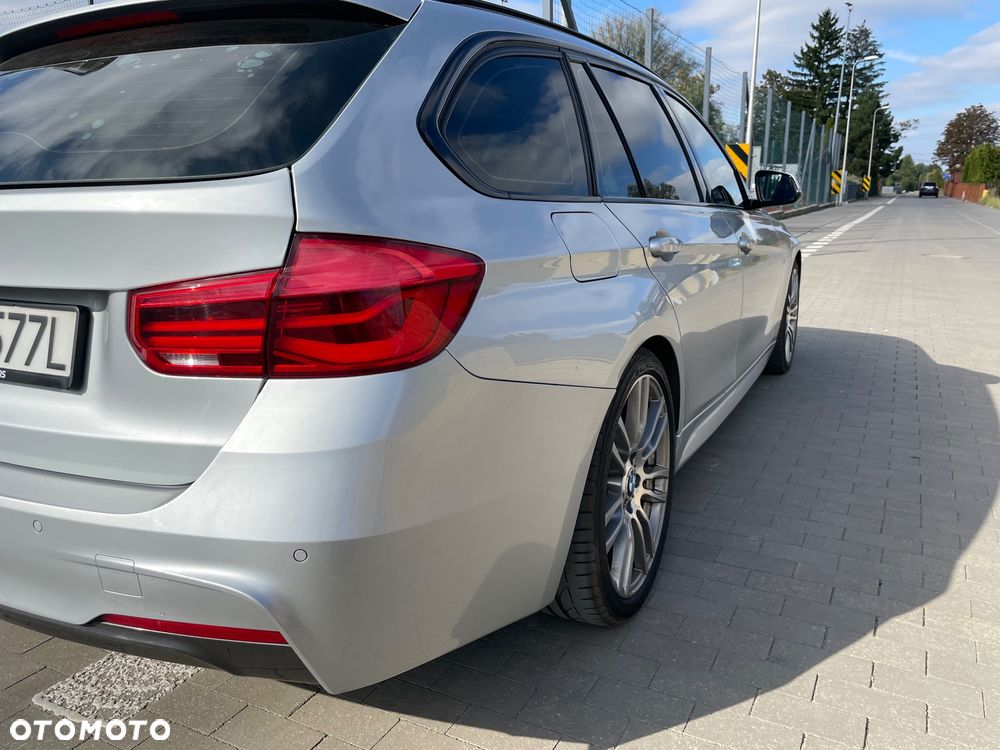 BMW Seria 3 318d M Sport Shadow - 12