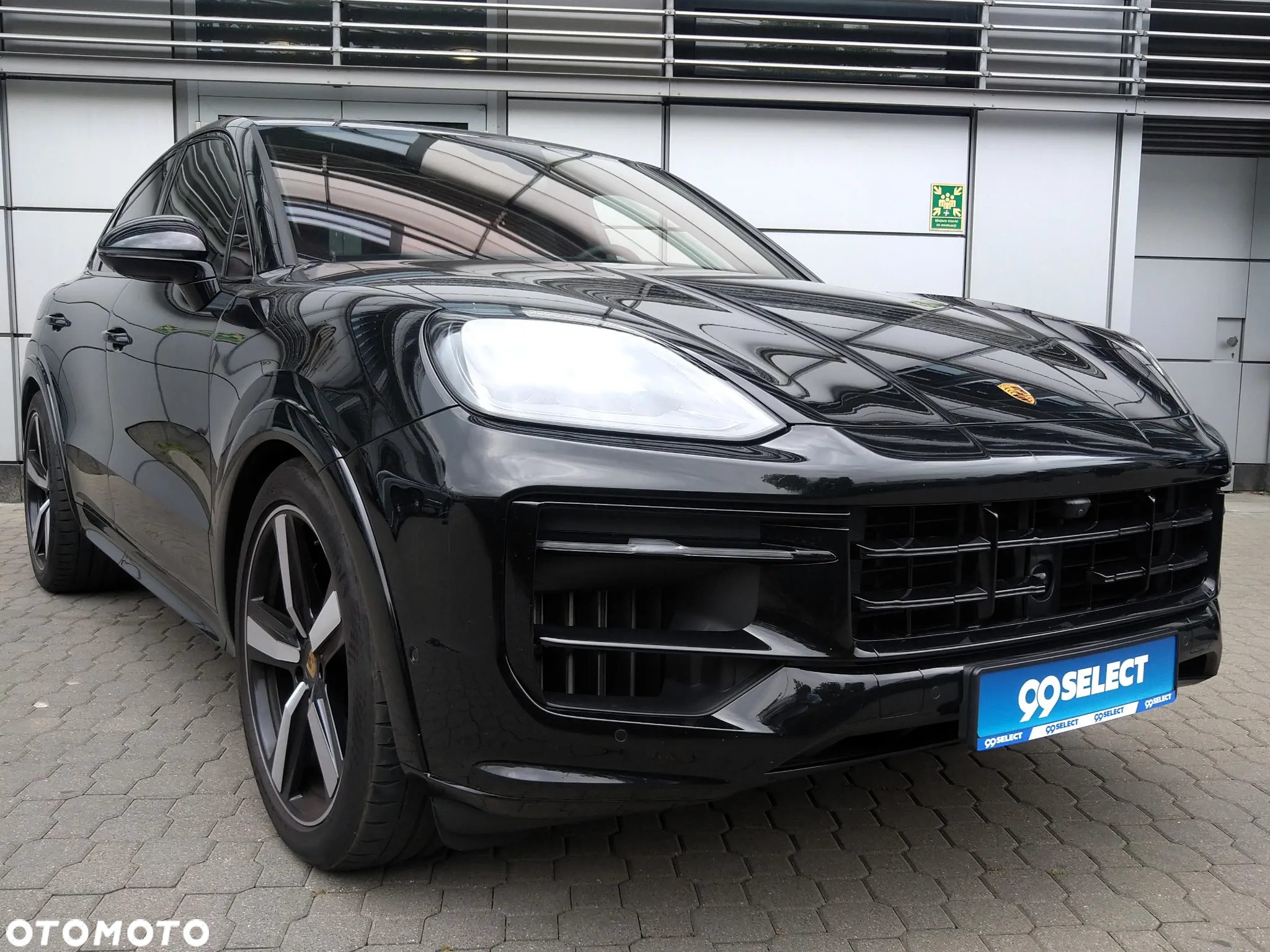 Porsche Cayenne Coupe GTS - 7
