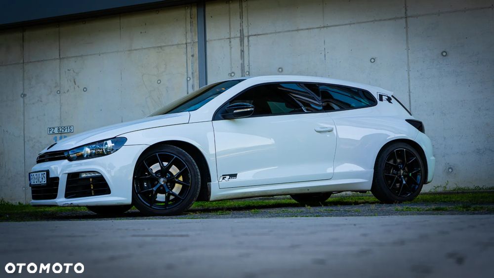 Volkswagen Scirocco - 8