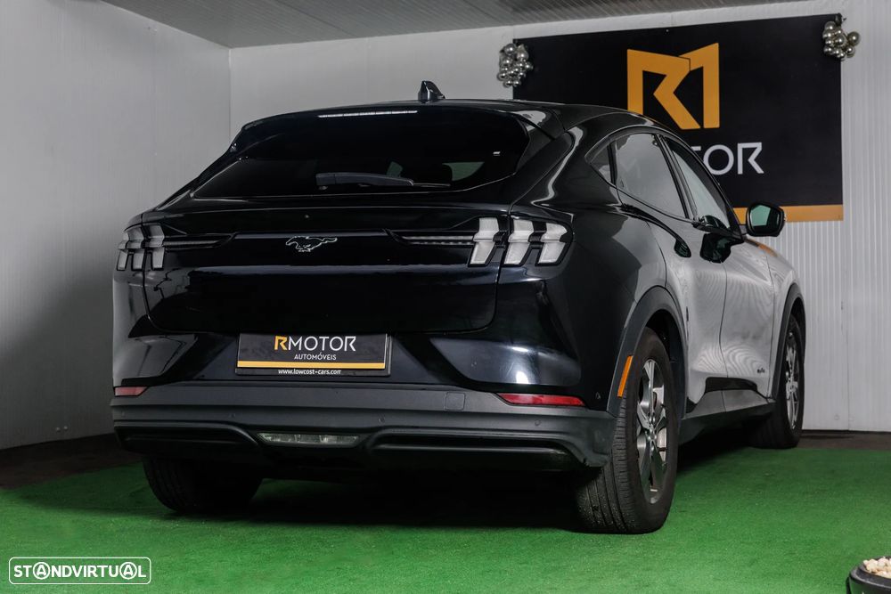 Ford Mustang Mach-E 72.6 kWh Premium AWD - 6