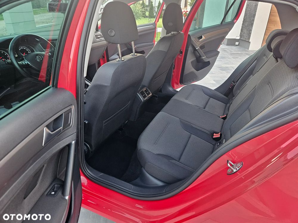 Volkswagen Golf 1.2 TSI BMT Trendline Perfectline - 18