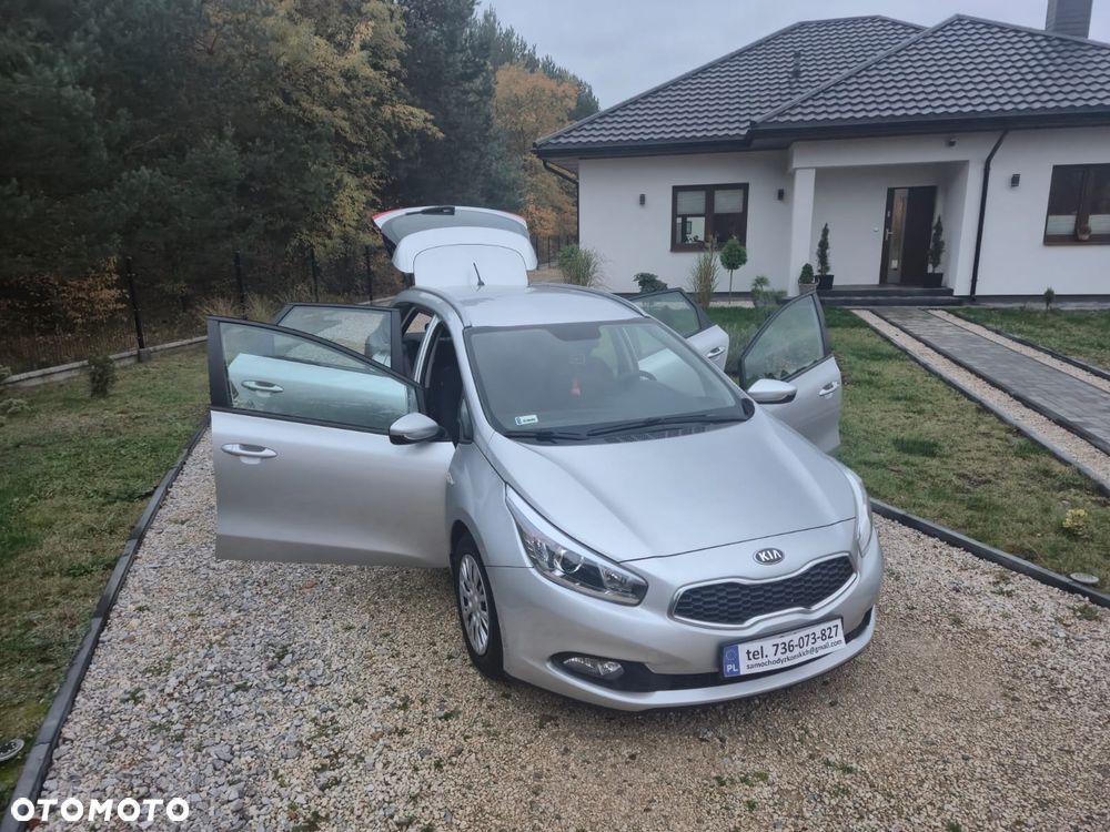 Kia Ceed - 24