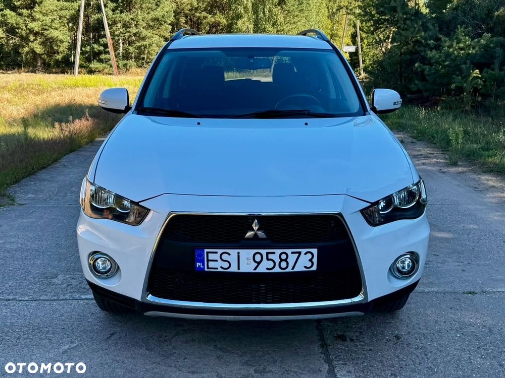 Mitsubishi Outlander - 9