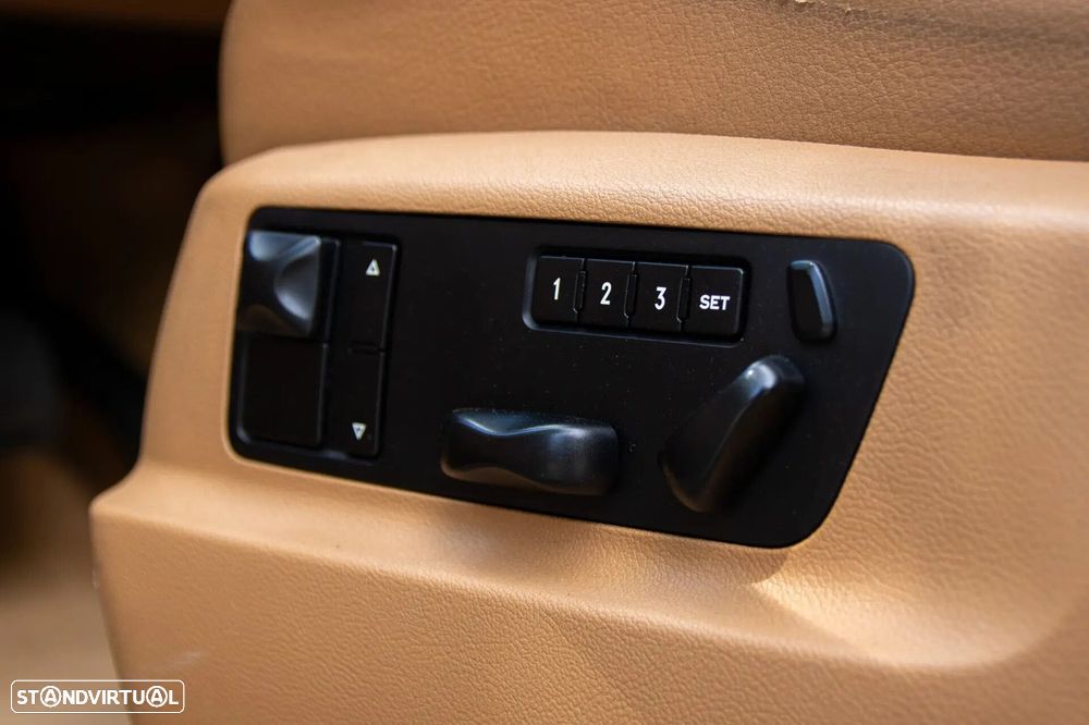 Porsche Cayenne Tiptronic - 31
