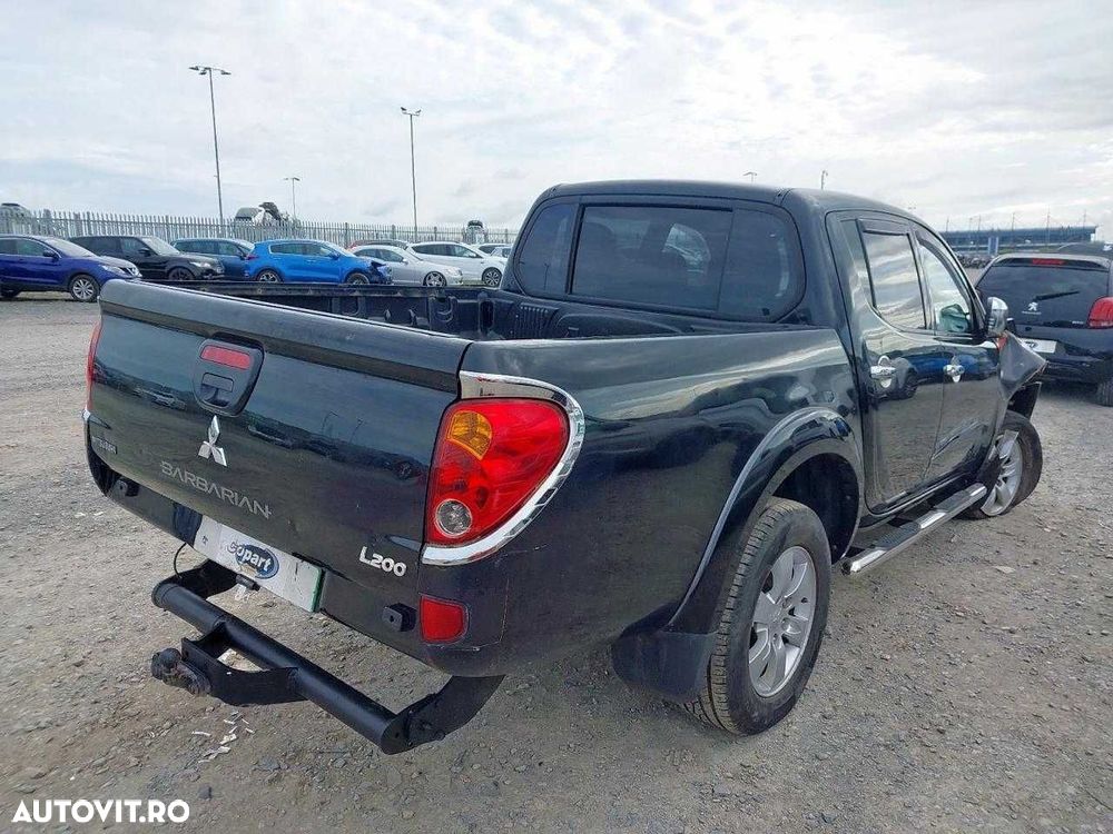 Dezmembrez Mitsubishi L200 2.5 Diesel 2010 - 7