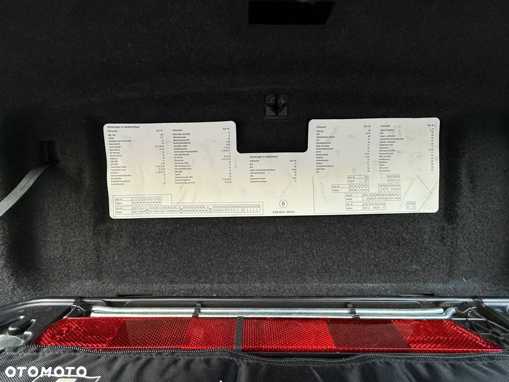 BMW Seria 5 525i - 32