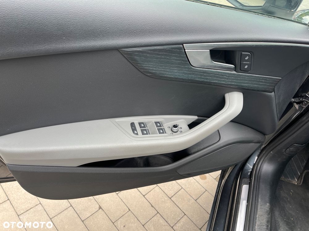 Audi A4 2.0 TDI ultra S tronic - 16