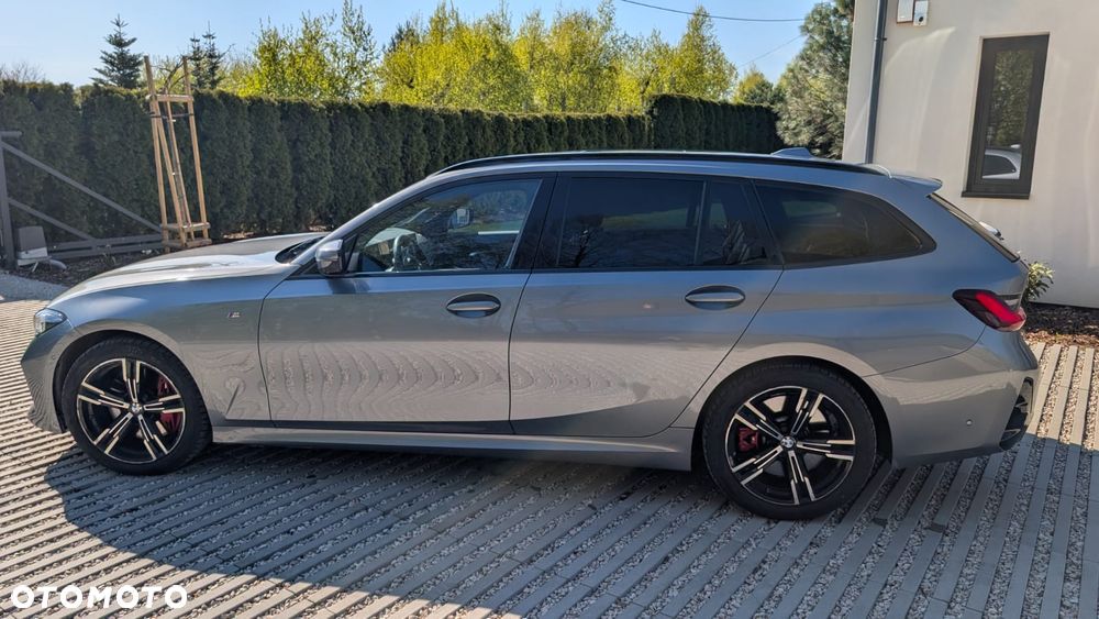 BMW Seria 3 330i xDrive M Sport - 4