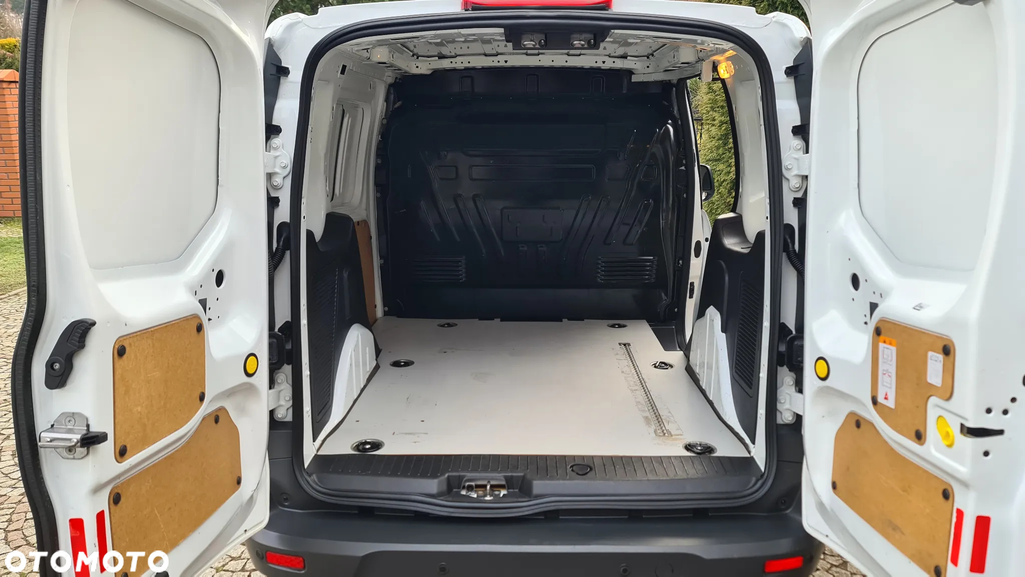 Ford TRANSIT CONNECT KLIMATYZACJA WEBASTO HAK PIĘKNY - 25