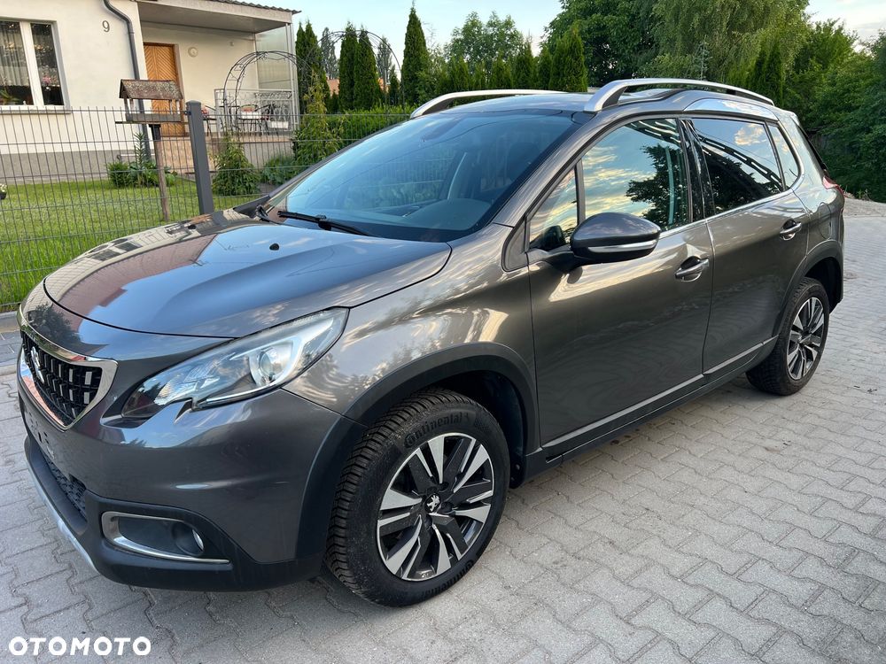 Peugeot 2008 BlueHDi 100 STOP & START Signature - 2