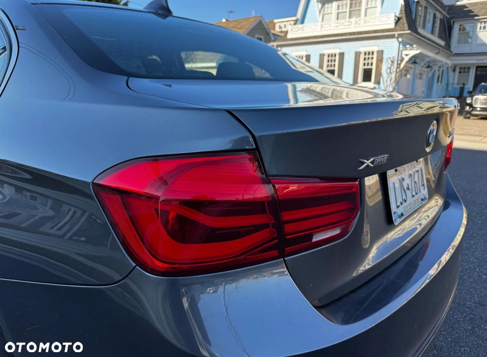 BMW Seria 3 330i xDrive Edition Luxury Line Purity - 15