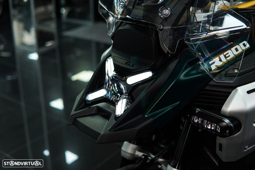 BMW R 1300 GS Adventure KARAKORUM C/ AKRAPOVIC E OPTION 719 - 23