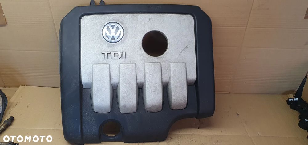Pokrywa osłona silnika VW Passat B6 2.0 TDI 03G103925BP - 1