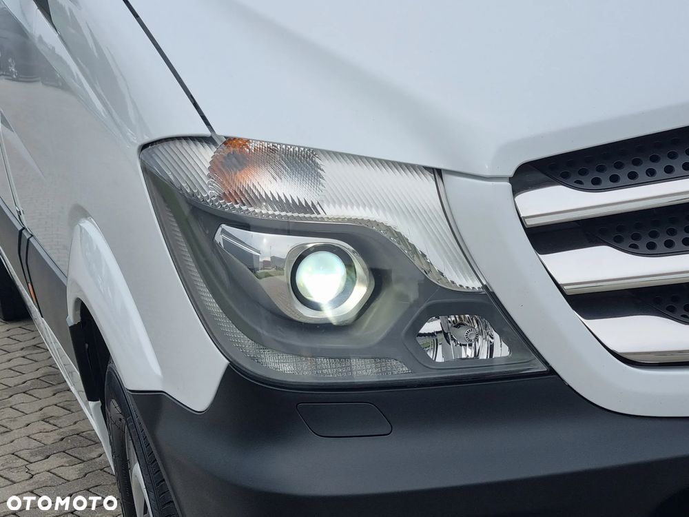 Mercedes-Benz Sprinter - 39