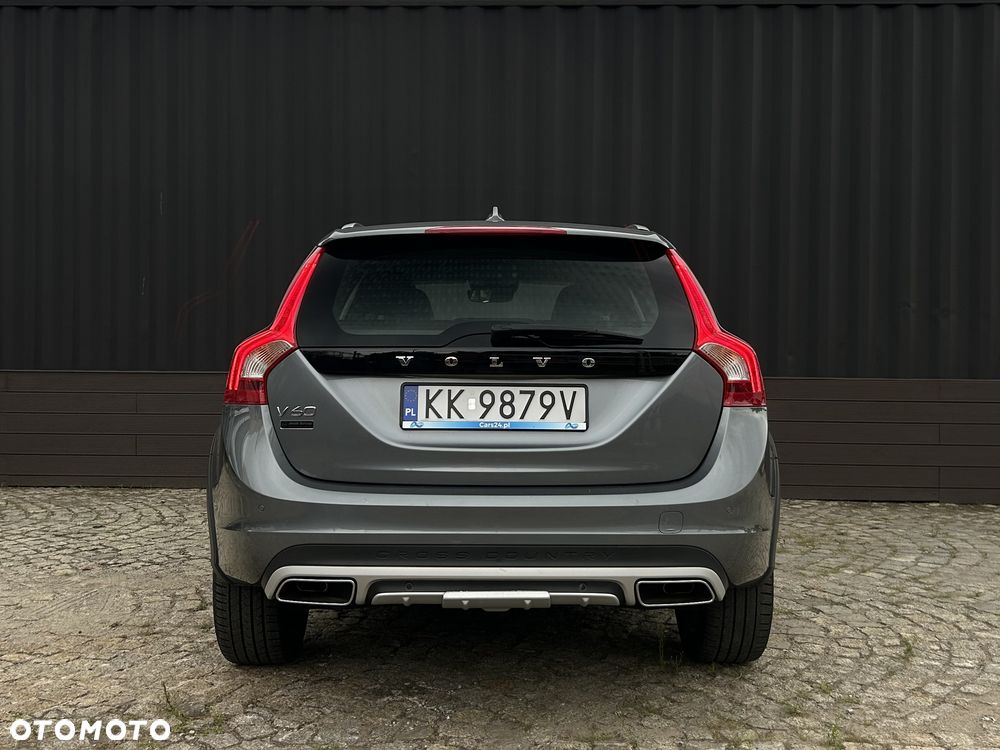 Volvo V40 Cross Country D3 Geartronic Momentum - 4