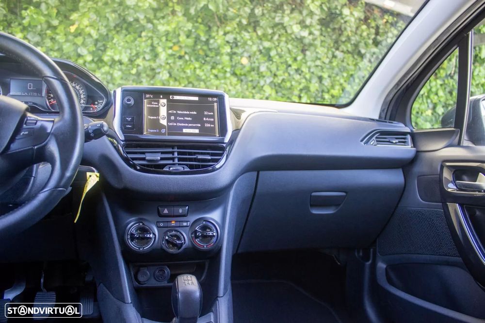 Peugeot 208 1.2 VTi Active - 12