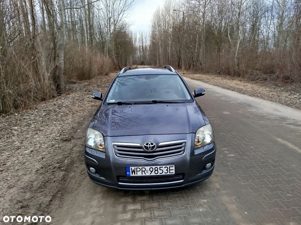 Toyota Avensis 2.2 D-4D Prestige - 2