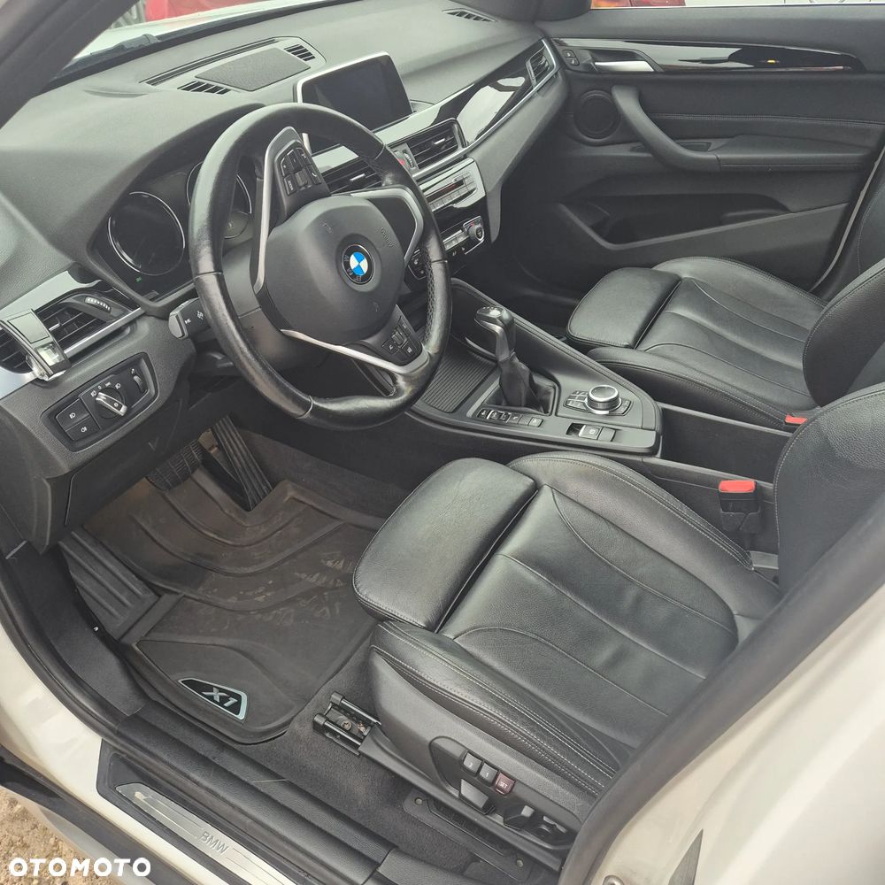 BMW X1 xDrive25i xLine - 12
