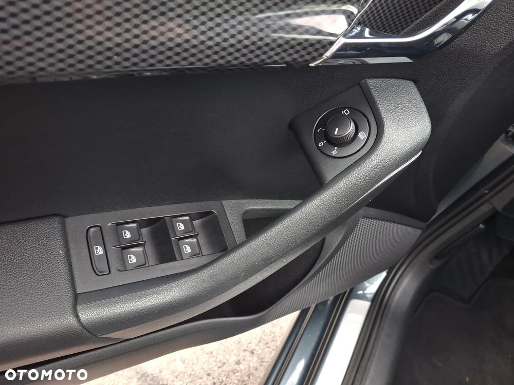 Skoda Octavia 2.0 TDI (Green tec) RS - 30