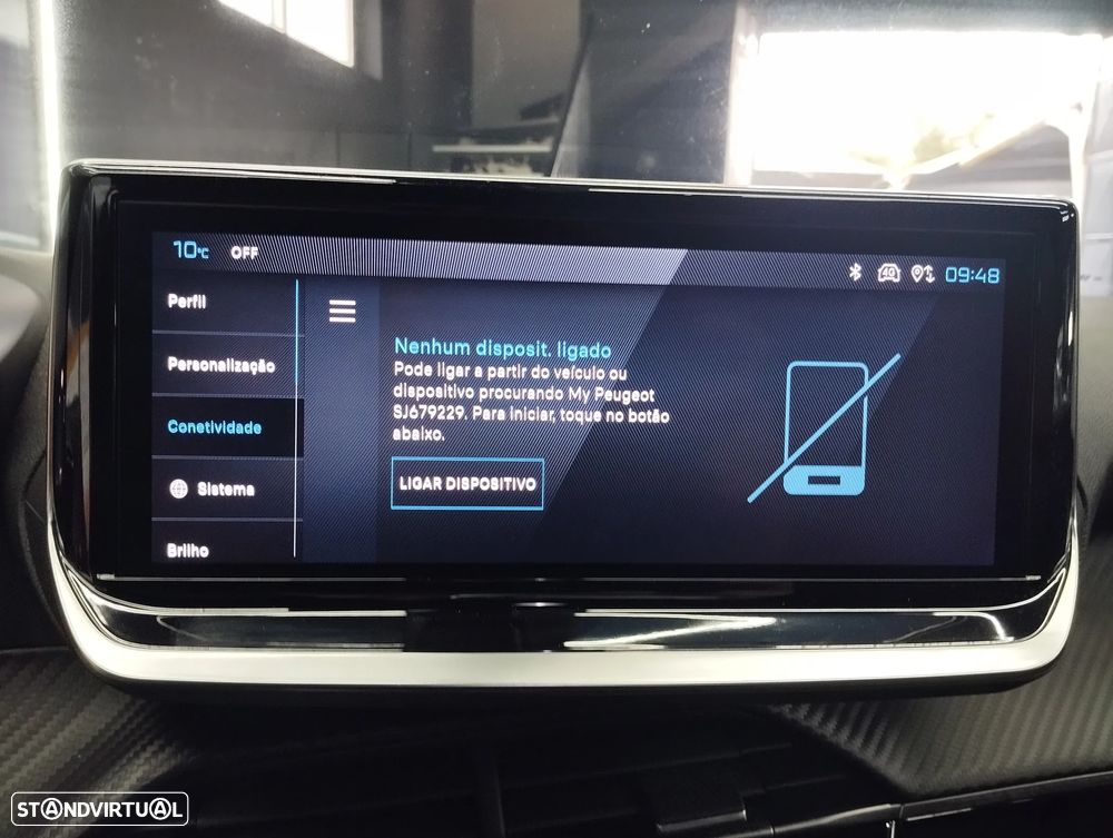 Peugeot 2008 1.2 PureTech Allure - 32