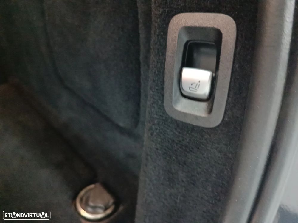 Mercedes-Benz C 300 de T 9G-TRONIC Night Edition - 19