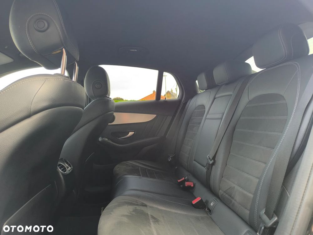 Mercedes-Benz GLC 220 d 4Matic 9G-TRONIC AMG Line - 13
